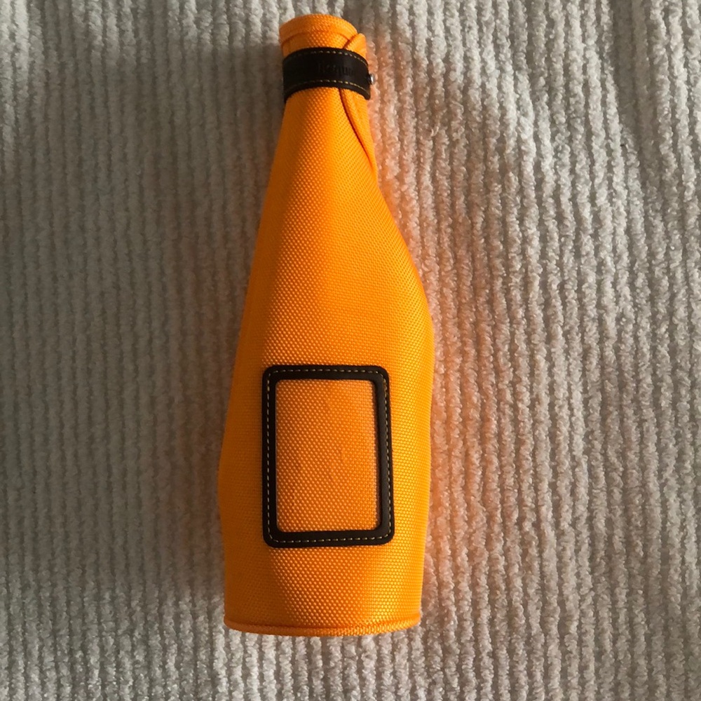 Veuve Clicquot Selves